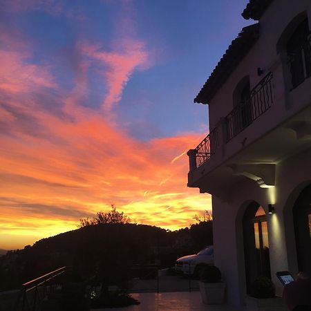 Maison Saint Christophe Γκρας Εξωτερικό φωτογραφία